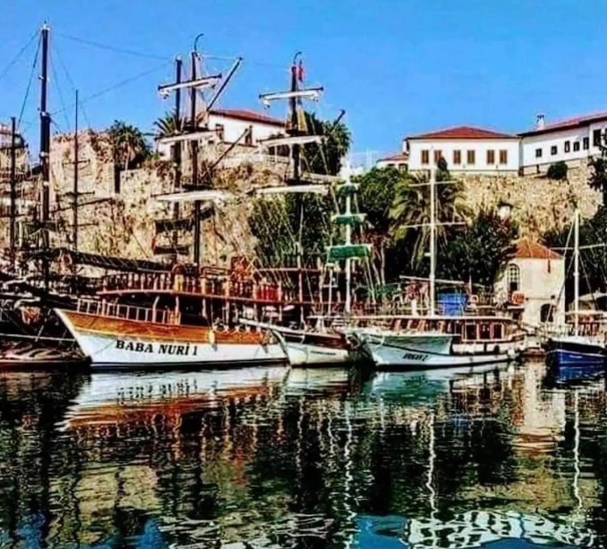 Appartamento Kaleici Muhtesem Konum Deniz Yakini 1+0 Oezel Ev Antalia